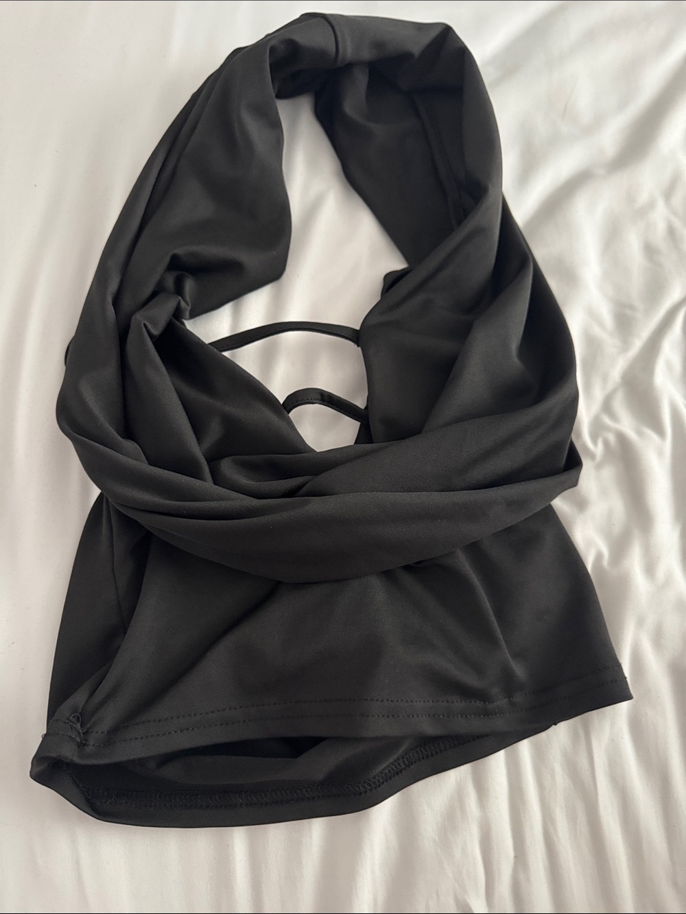 SHEIN Black Halter Crop Top with Strappy Back